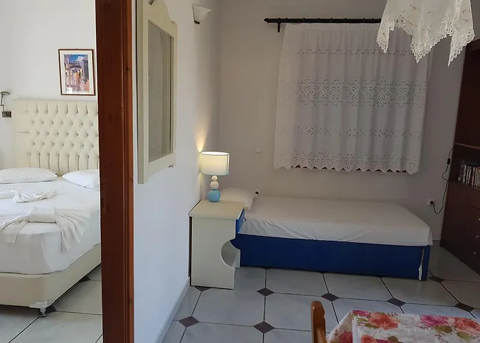 Ragoussis House Logaras