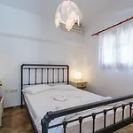 Ragoussis House Apartamento