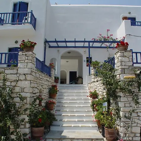 Ragoussis House Apartment Logaras