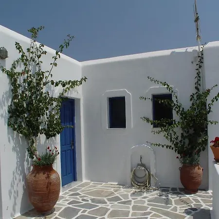 Ragoussis House Apartment