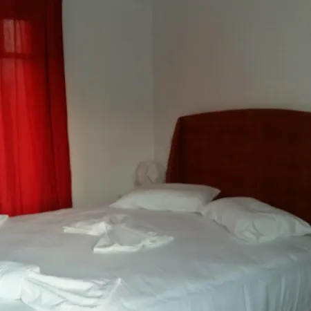 Ragoussis House Apartment *