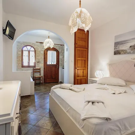 Ragoussis House Apartment