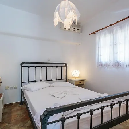 Ragoussis House Apartment