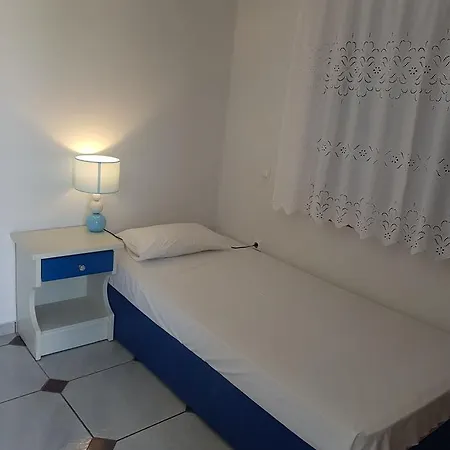 Ragoussis House Apartment Logaras