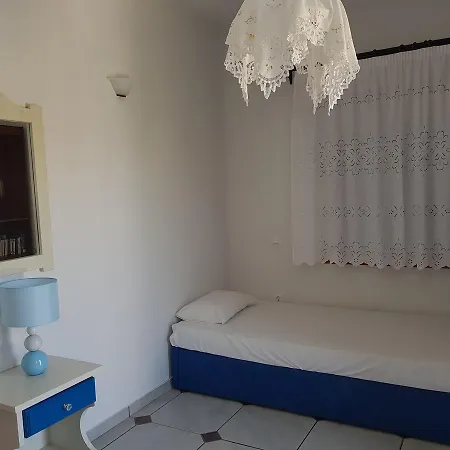 Ragoussis House Apartment