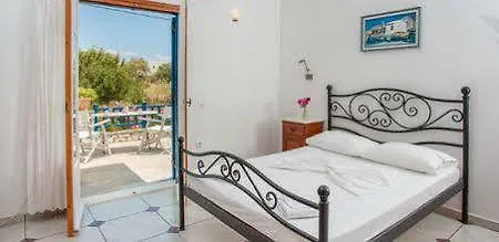 Ragoussis House Apartment Logaras