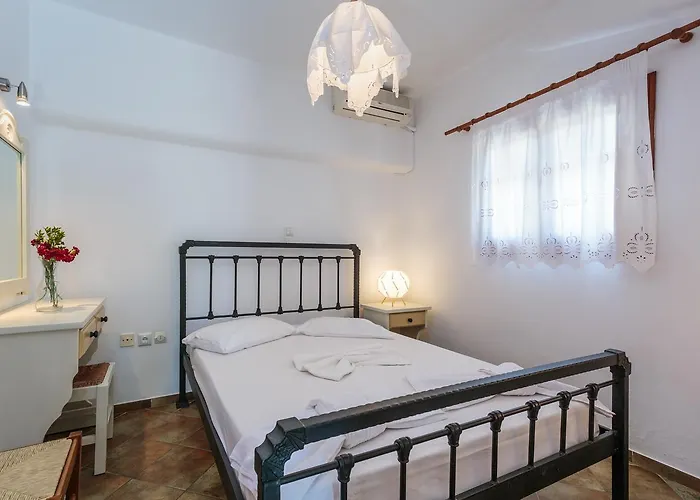 Ragoussis House Apartment